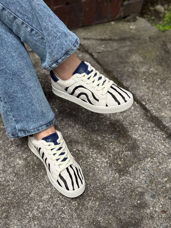 Aurora Blue Tennis Shoes